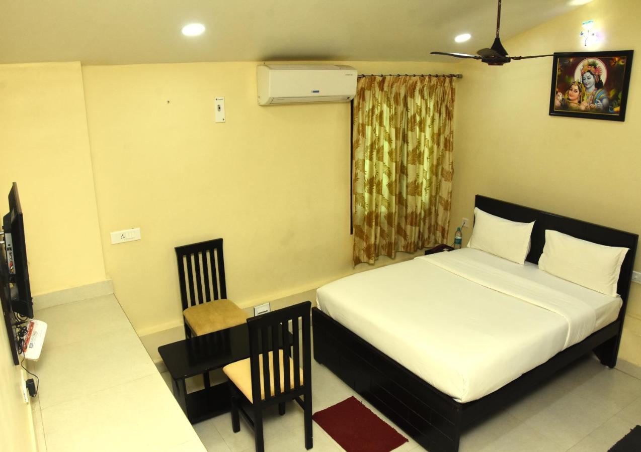 Temple Stay - Uma Residency And Guest House Mayiladuthurai Exterior photo